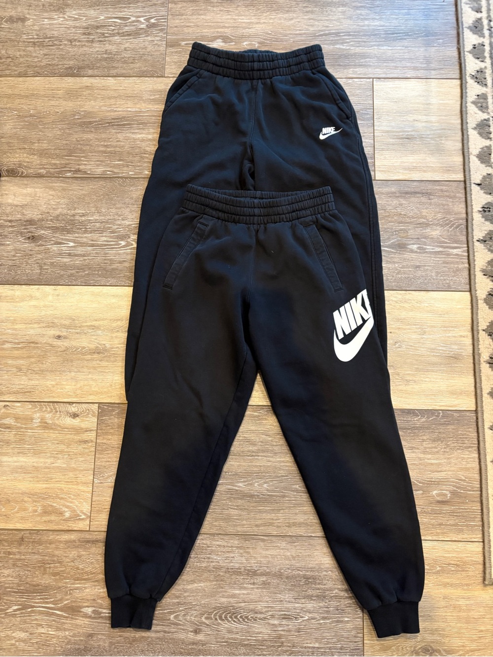 Boys Nike Jogger Sweatpants Medium 2 pairs